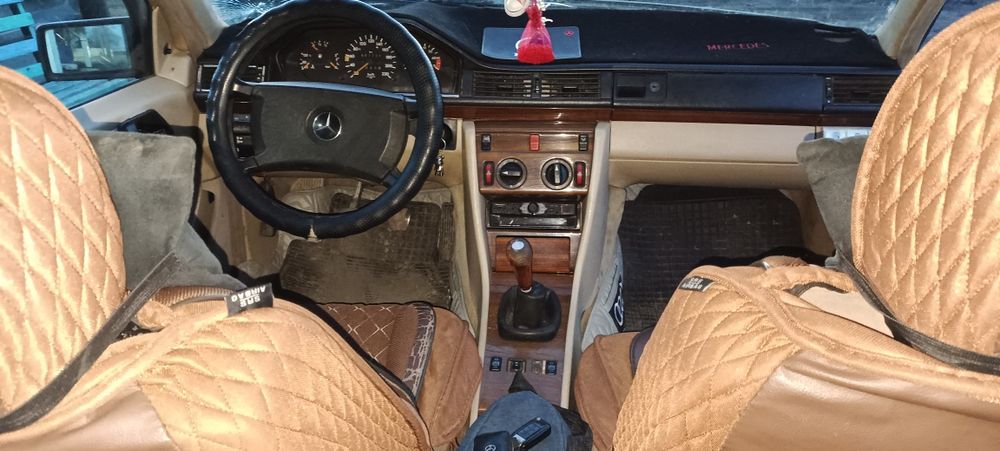 Продам мерседес 124