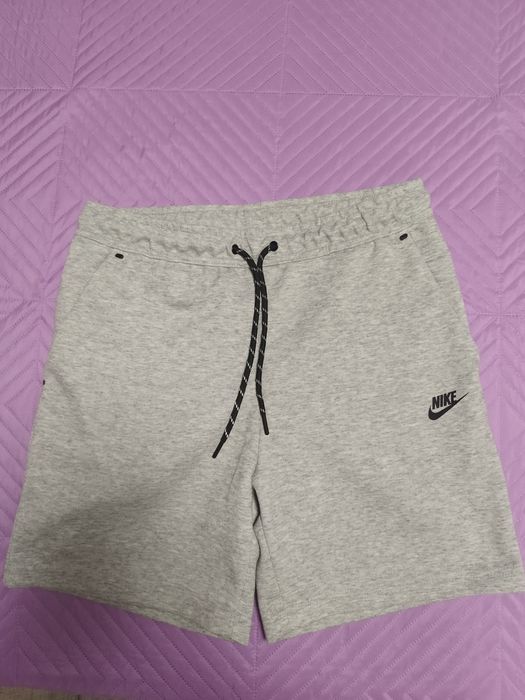 Къси панталони ,, Nike " Tech fleece р-р М
