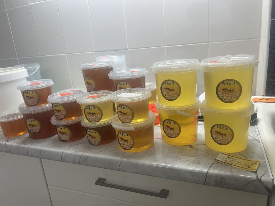 Натуральный свежий мед