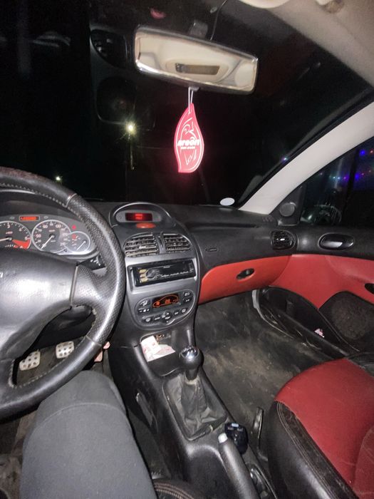 Vand sau schimb peugeot 206cc