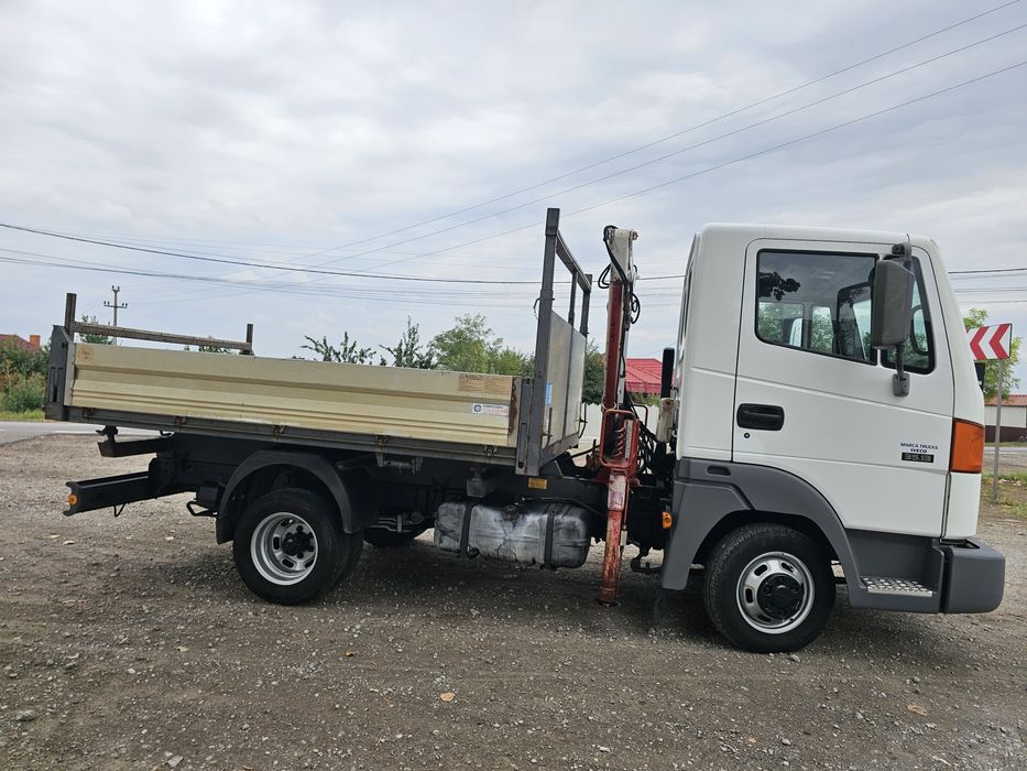Nissan Atleon basculabil cu macara Bonfiglioli