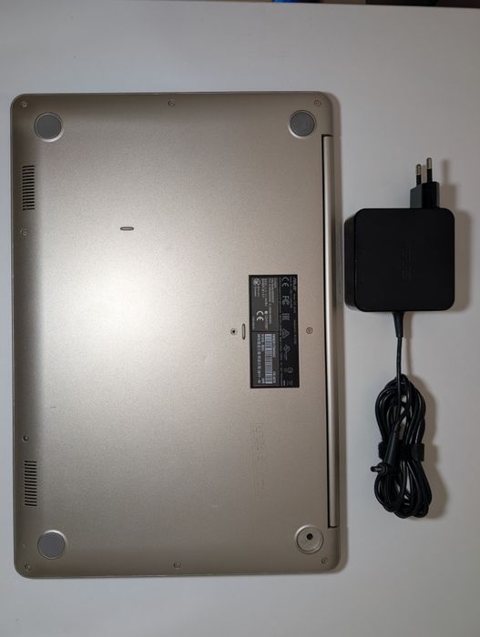 Laptop ASUS VivoBook S15 | i5 | 8GB RAM | SSD+HDD | Full HD | Slim & M