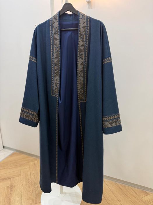 Продается мужской шапан