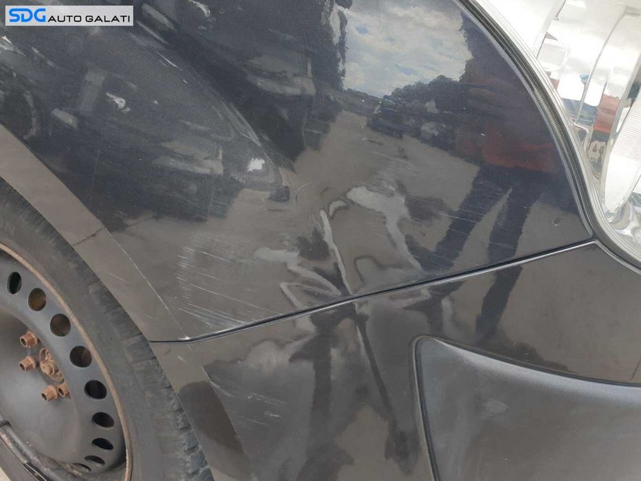 Aripa Dreapta Fata Fiat Doblo 2 2009 - 2015 Culoare Negru (zgarieturi) [Q4785]