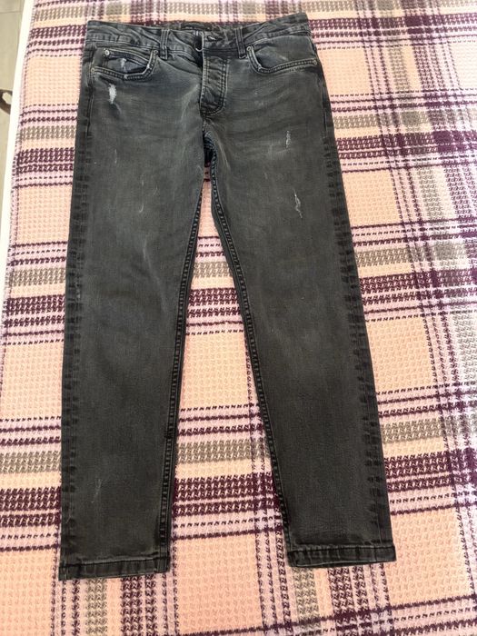 Джинсы для мальчика р.28,30,33