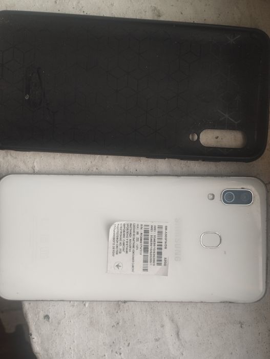 Samsung A30 продам