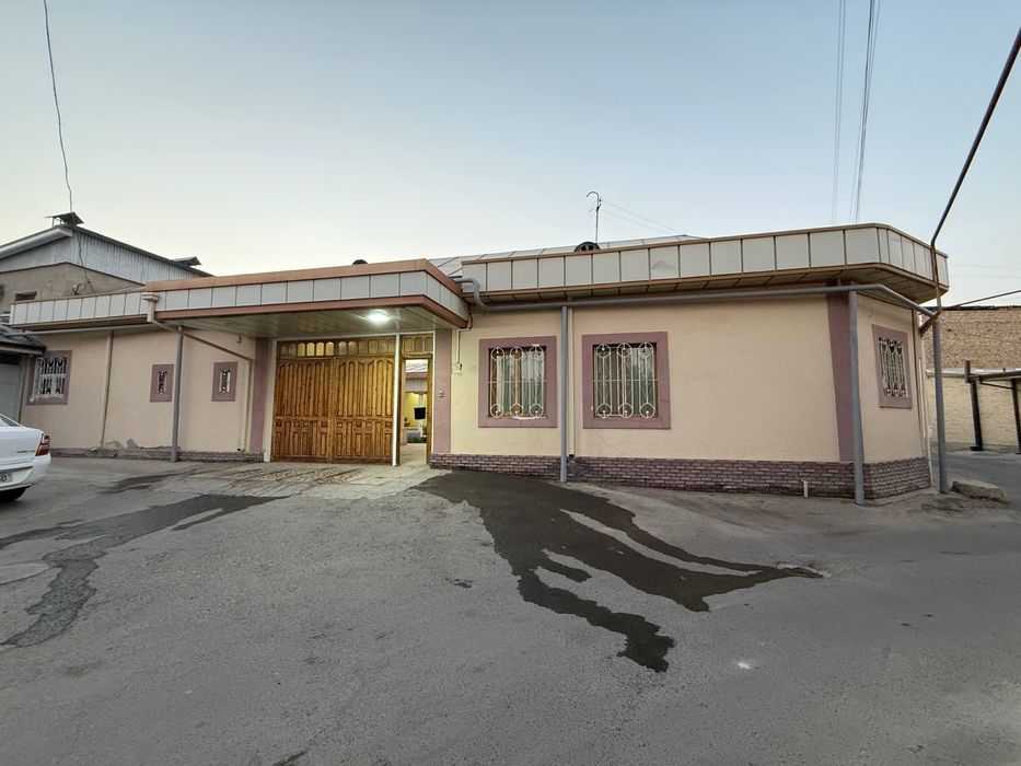 5.6 sotixli hovli sotiladi