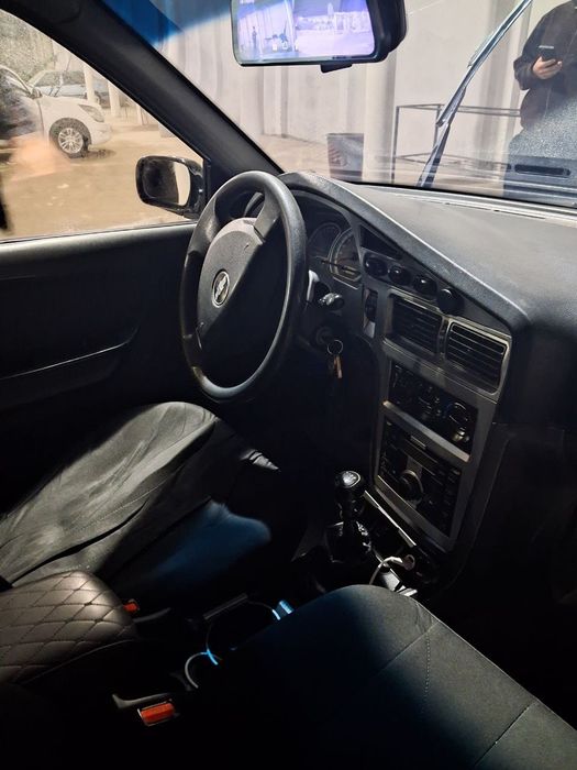 Nexia 2 сотилади жудаям ЗУР холатда