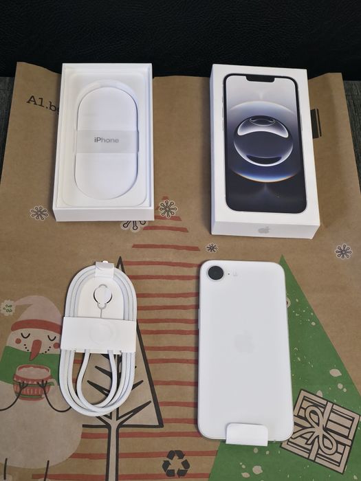 ЧИСТО НОВ 128GB iPhone 16e | 16 e A1 Гаранция 2027г. White | Бял