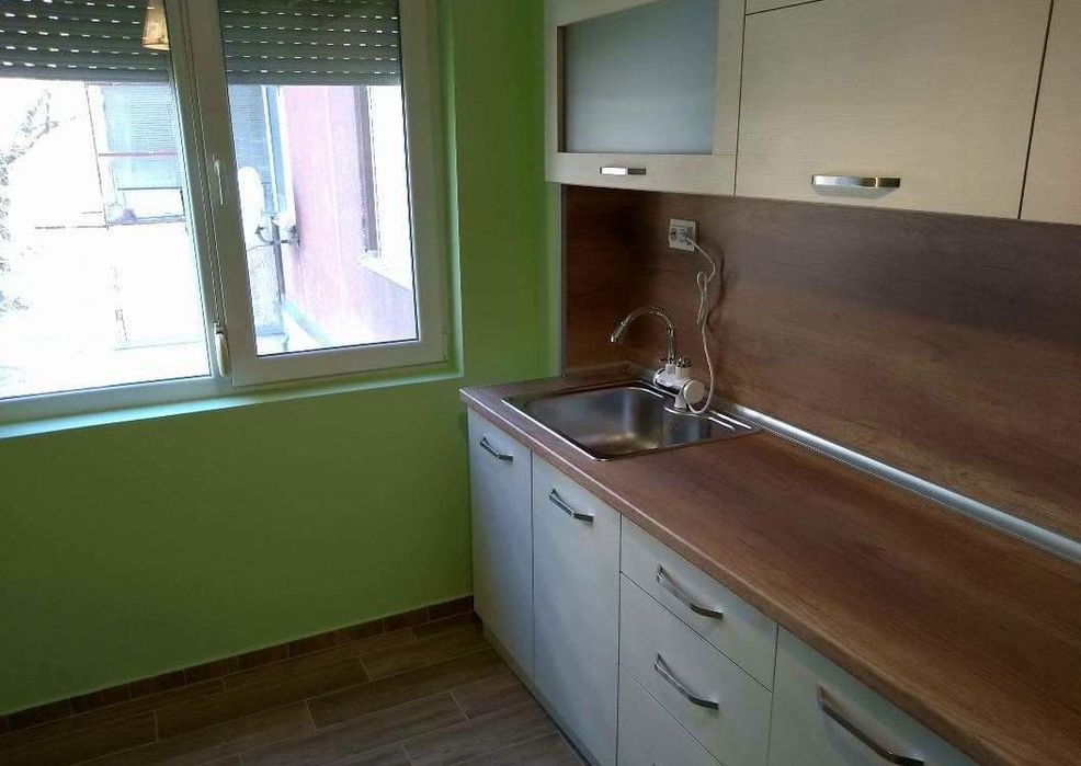 Дава се под наем Тристаен апартамент в Пловдив, Тракия - 74 кв.м за 375 € - Снимка #3