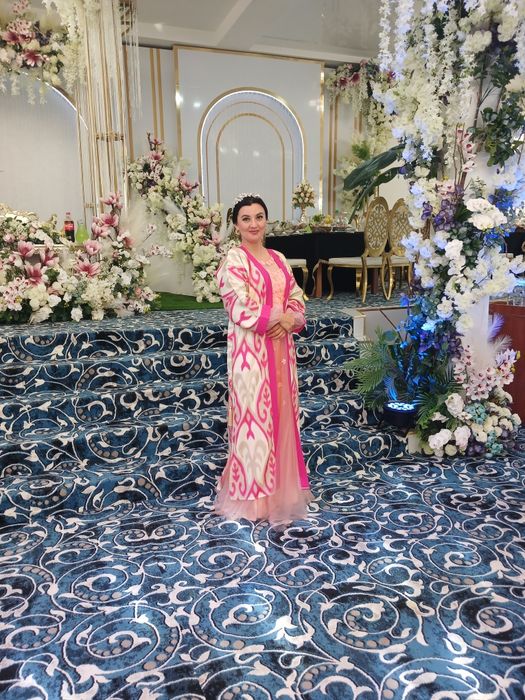 B/u tuy liboslari sotiladi