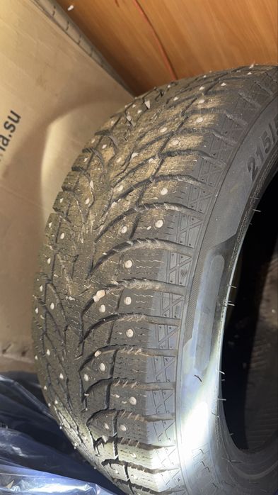 зимние шипованные шины 215/55/R17