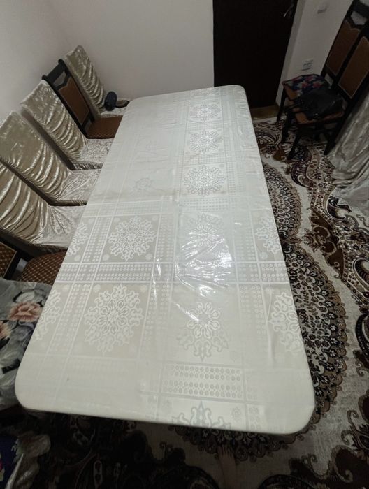 Стол 3м в отличном состояний