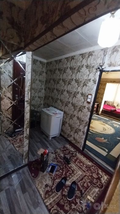 Талабаларга 2 хонали квартира ижарага берилади.