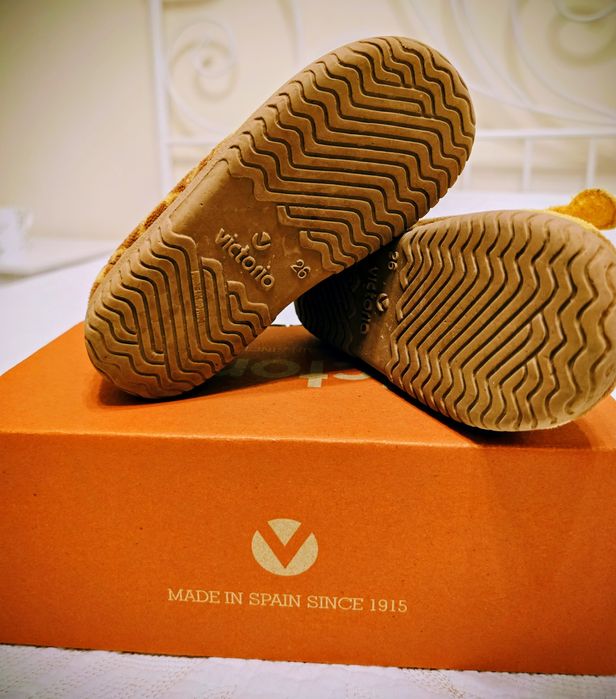 Пантофи Victoria, рамер 26,стелка 16см.,унисекс