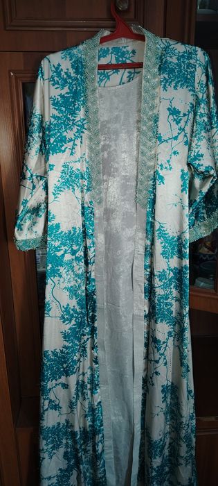Abaya kuylak sotiladi
