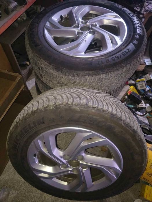 Оригинални джанти със зимни гуми R 17