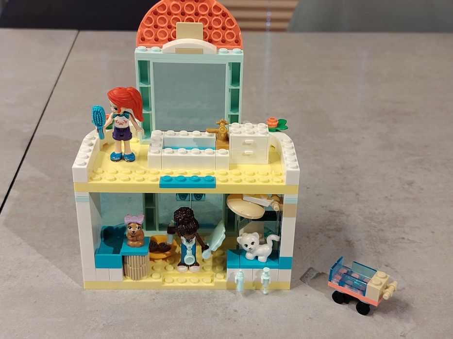 Lego Friends 41695 Clinica animalelor