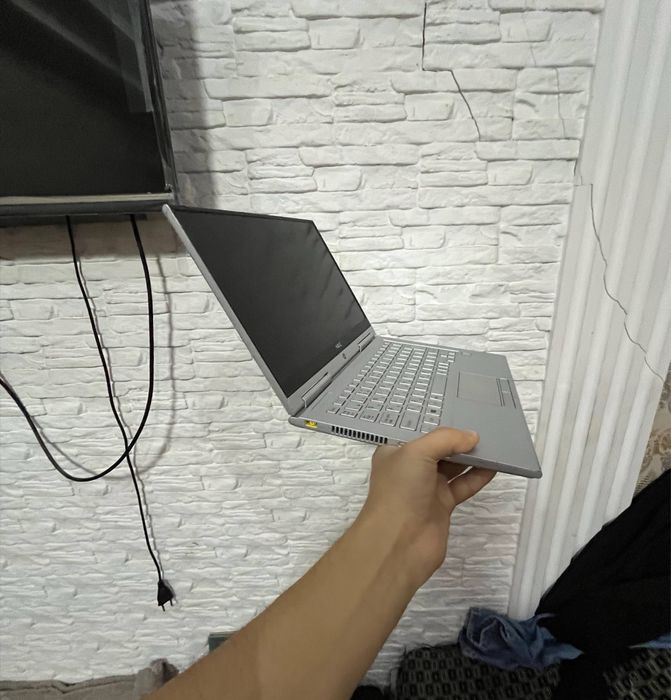 noutbuk Nes x 360 sensor ekran