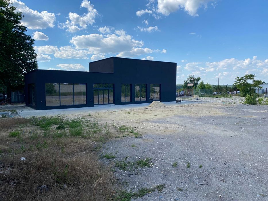 Продава се Магазин в с. Приселци, Област Варна - 180 кв.м за 2223 €/кв.м - Снимка #1