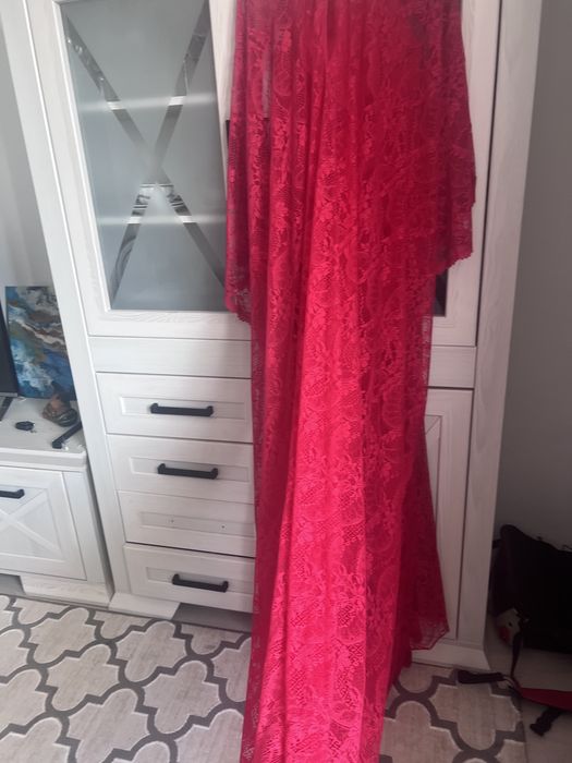 Платье вечернее шикарное