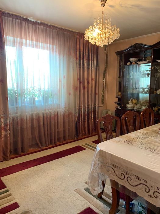 Продается 4 комнатная квартира 73 кв.м.