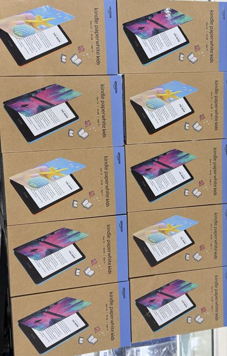 Электронные книги Amazon kindle в ассортименте