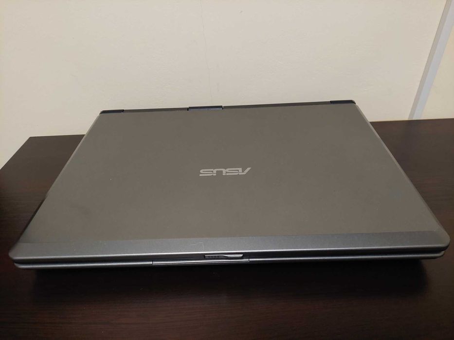 Лаптоп ASUS X51R