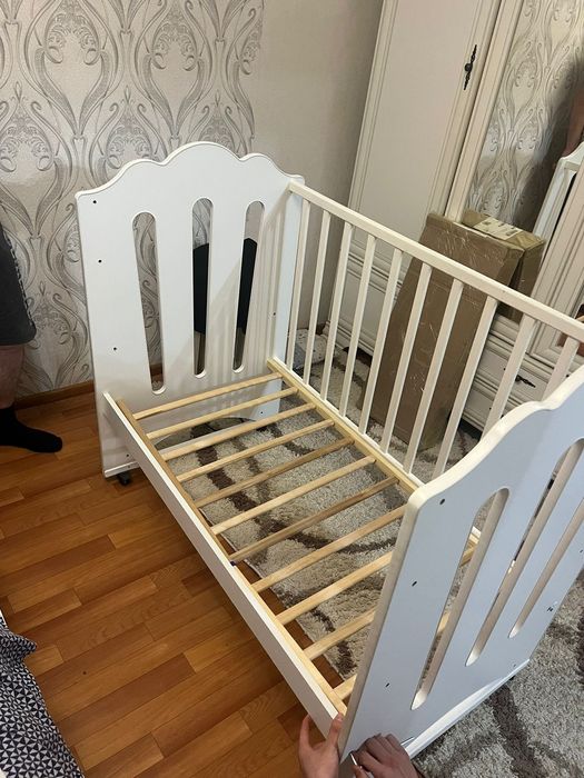 Детская кроватка