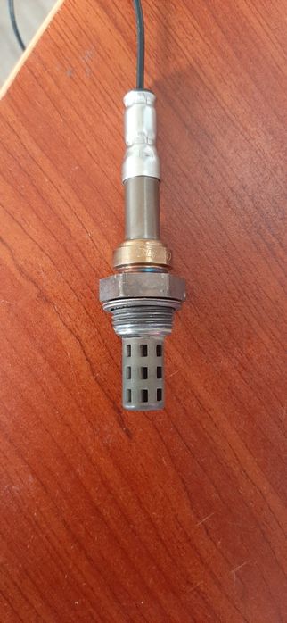 Универсальный лямбда зонд Denso.