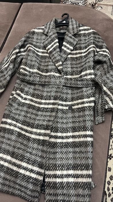 Продам пальто осень зима