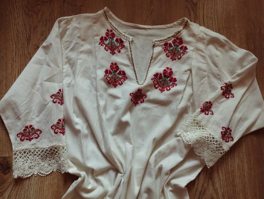 Дамски Народни носии