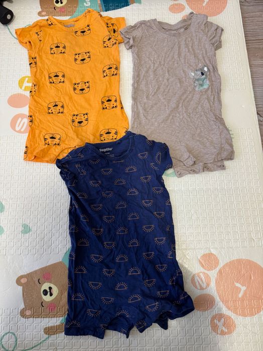 Разпродажба на летни дрехи за момченца