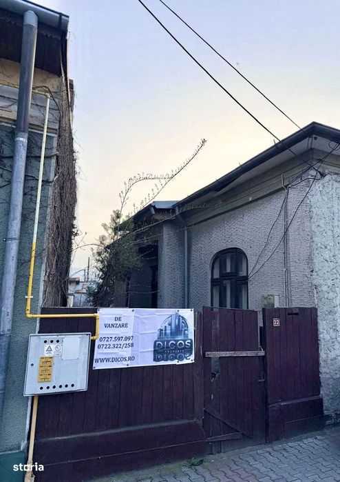 Casă de vânzare cu 3 camere