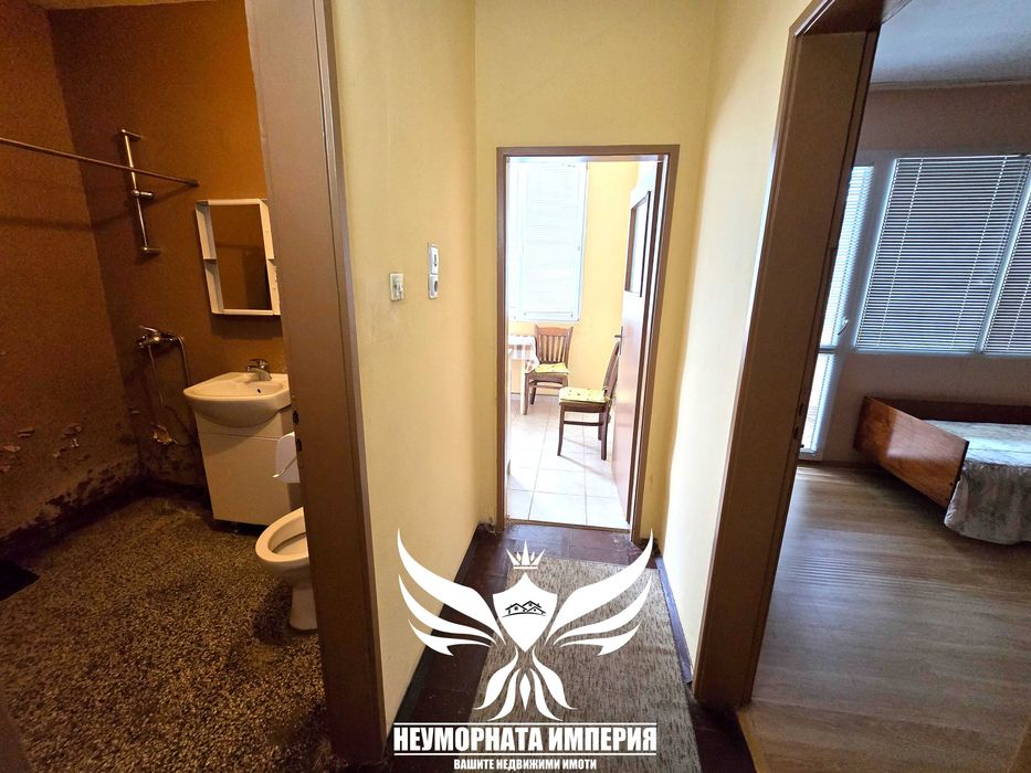 Продавам тристаен апартамент с площ от 62кв.м. на  8 етаж в гр.Асеновград кв.Запад