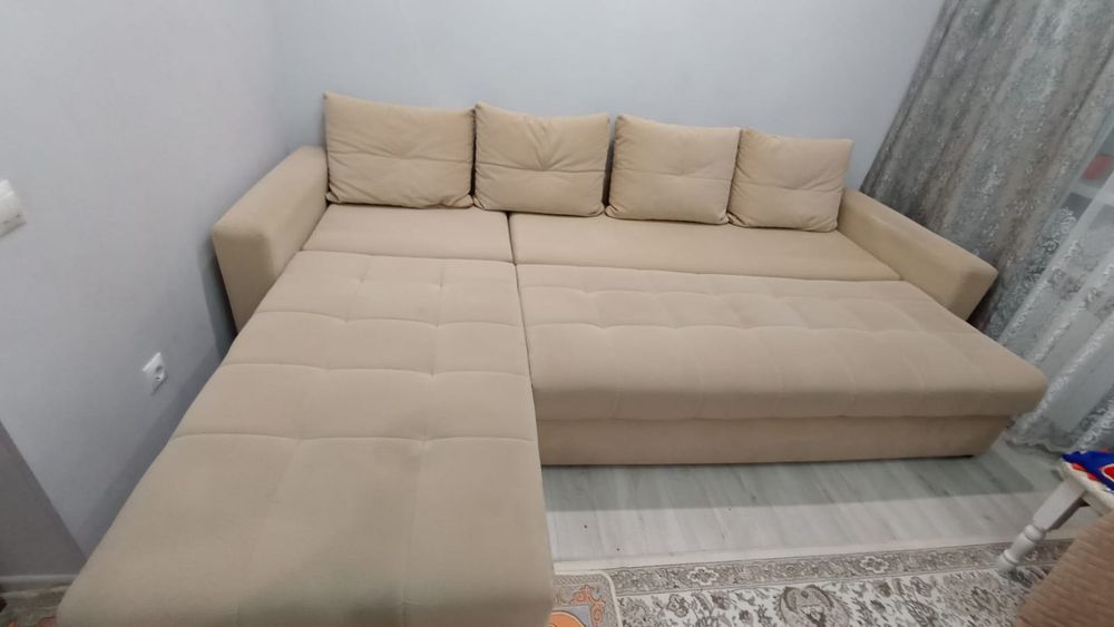 Раскладывающийся диван