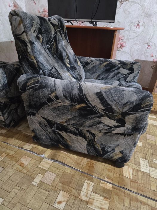 Продам кресло б/у