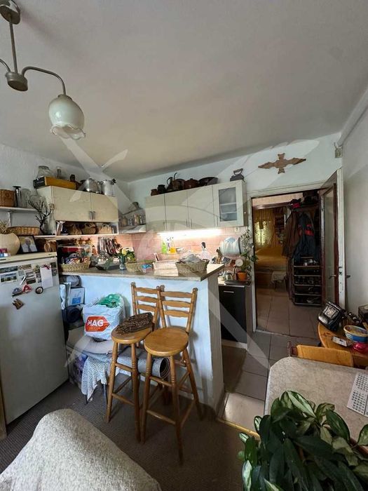 Продава се Двустаен апартамент в София, Изток - 45 кв.м за 5334 €/кв.м - Снимка #1