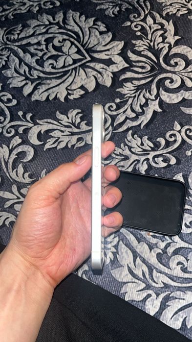 Айфон 13 сатам или обмен