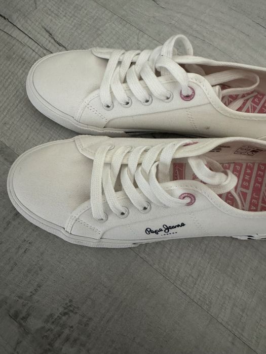 Nike маратонки 38 размер