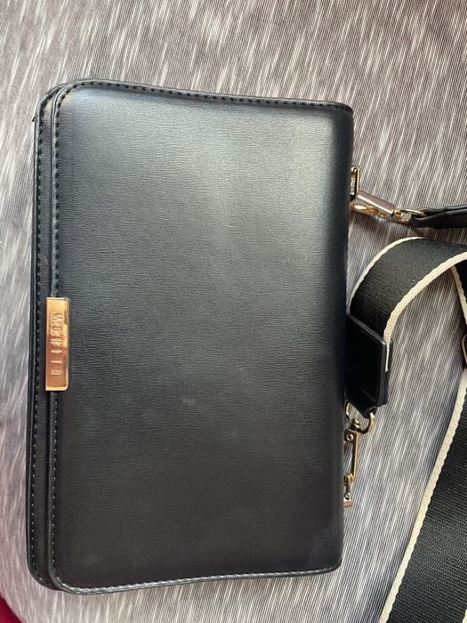 Чанта черна Mohito