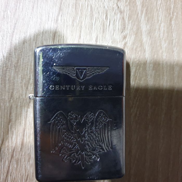 Bricheta ZIPPO Century Eagle