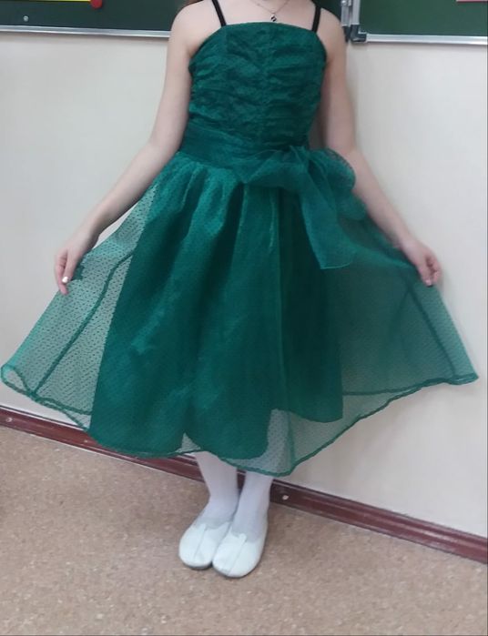 Платья нарядные на девочку