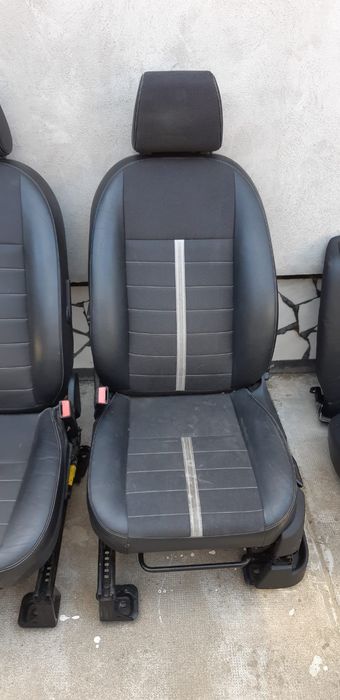 Interior Ford Kuga neîncălzit 250euro