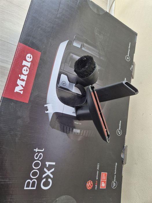 Прахосмукачка Miele Boost CX1