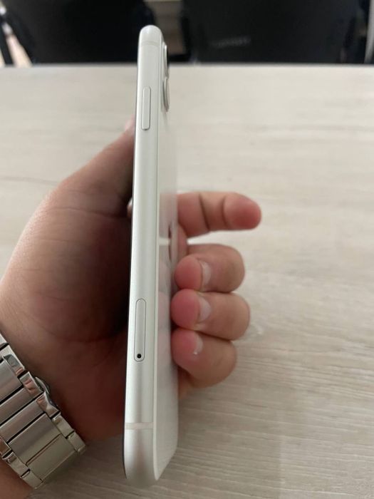 Iphone 11 karopka bor feys turuton ishlaydi yomks 76 imeyka sim e sim