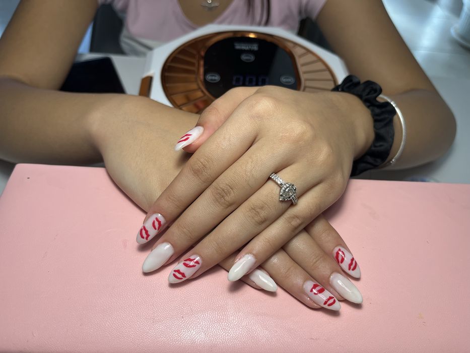 Маникюр Педикюр и Ноктопластика