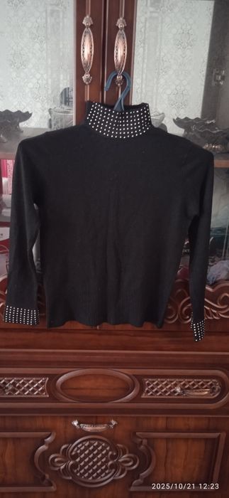 Kofta, tonika, jenfir, koʻylaklar. Arzon  40 ming 50 mingdan berib yub