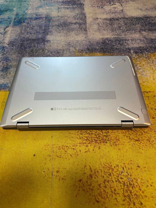 Laptop Hp pavilion 14, i5 gen 8, octacore , 8 gb ddr4, ssd 240 gb