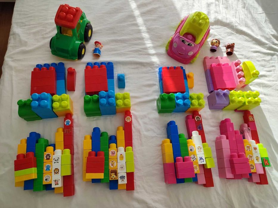 Конструктор Мега Блокс за малки деца.